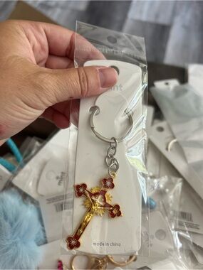 5/$25 Gold and Red Floral Cross Keychain